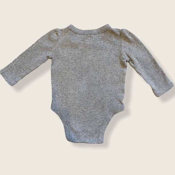 Baby Gap 6-12M Brannan Bear Ribbed Henley Gray - Picture 2 of 5